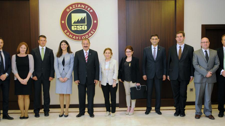 KONUKOĞLU: ''İŞADAMLARINA VERİLEN SCHENGEN VİZESİNİN SÜRESİ UZUN TUTULMALI''