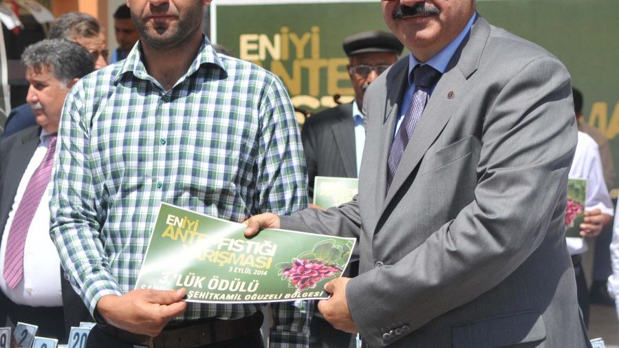 KONUKOĞLU, ‘’EN İYİ ANTEPFISTIĞI YARIŞMASI’’ ÖDÜL TÖRENİNE KATILDI