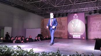 PENTEX FUARI’NDA “KADINA YÖNELİK ŞİDDET” MASKELERLE PODYUMA TAŞINDI