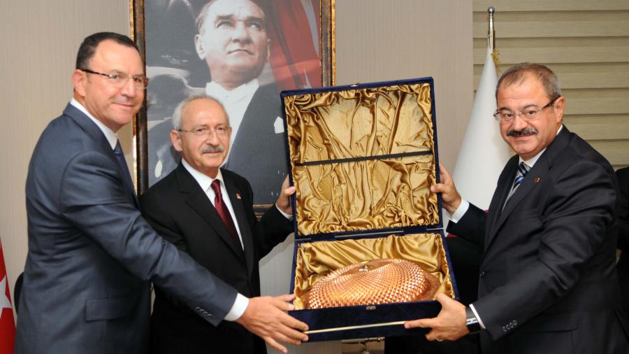 KILIÇDAROĞLU, GAZİANTEPLİ İŞADAMLARIYLA GÖRÜŞTÜ