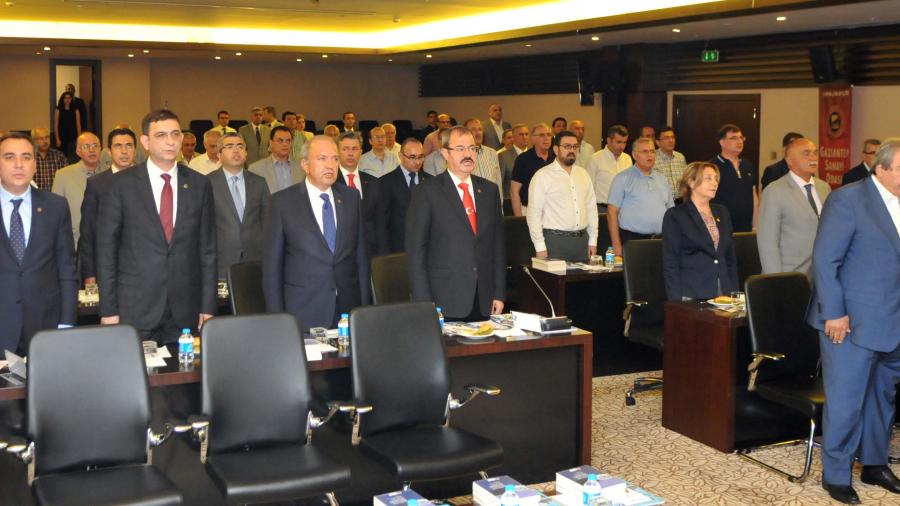 GSO MECLİSİNDE, DEMOKRASİ ŞEHİTLERİNE DUA EDİLDİ