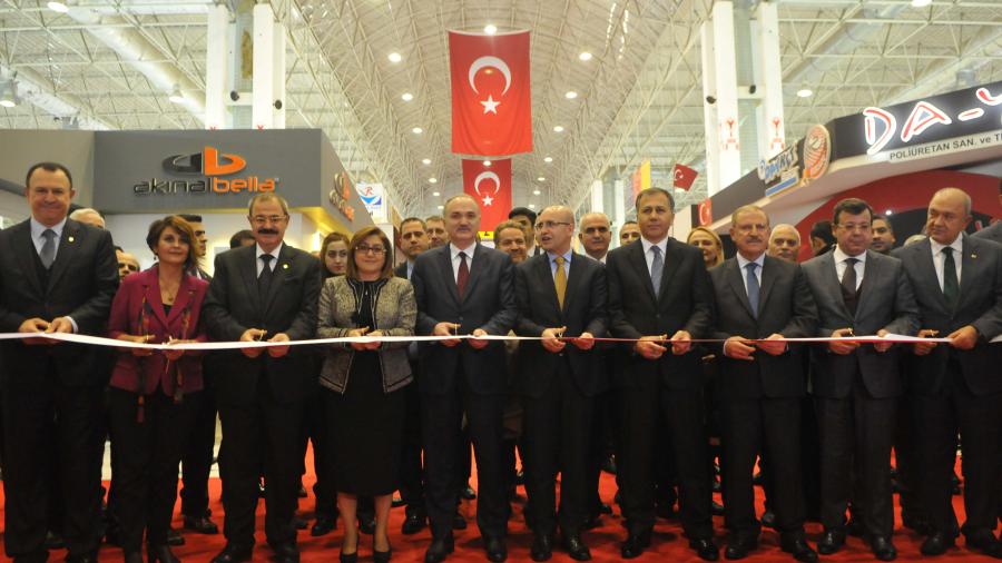 ‘’24. GAPSHOES YAZ FUARI’’ TÖRENLE AÇILDI