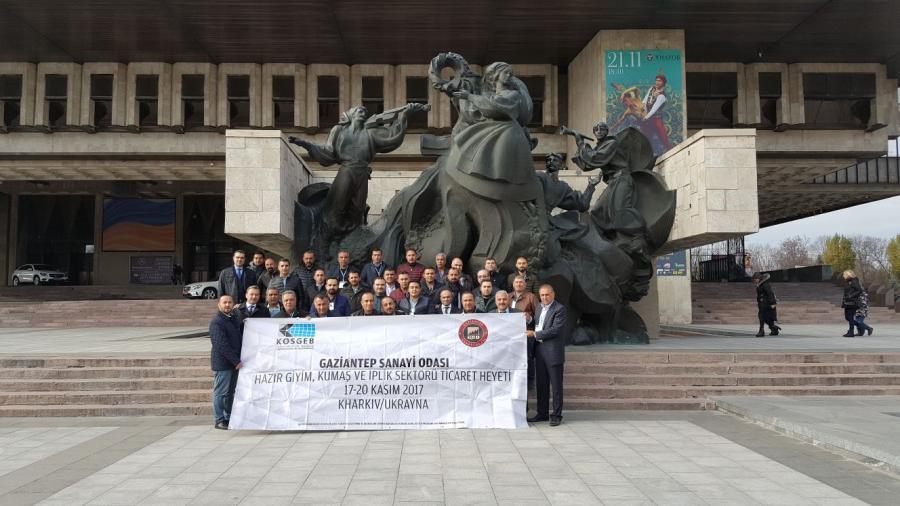 GSO, HAZIR GİYİM, KUMAŞ VE İPLİK SEKTÖRÜ TİCARET HEYETİ UKRAYNA’DA