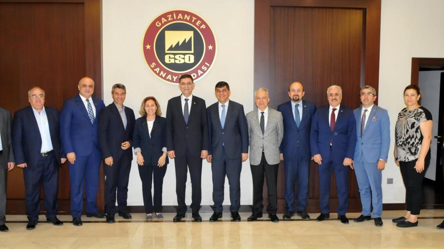 BAŞKAN FADILOĞLU'NDAN GSO'YA ZİYARET