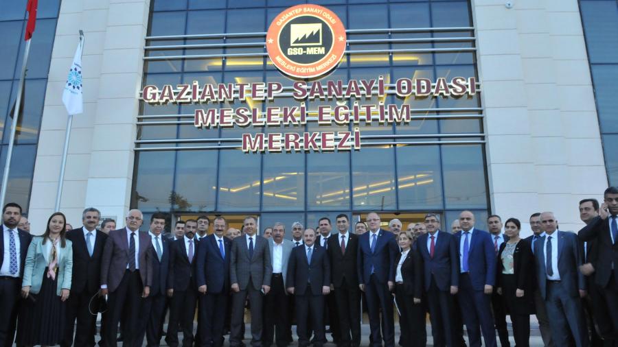 BAKAN MUSTAFA VARANK GSO MECLİS TOPLANTISINDA SANAYİCİLERİ DİNLEDİ