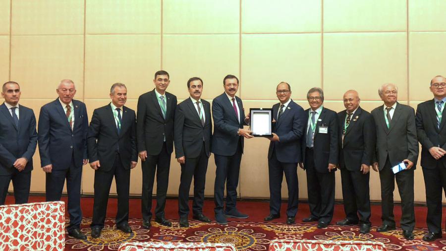 GSO YÖNETİM KURULU BAŞKANI ÜNVERDİ, TOBB HEYETİYLE ENDONEZYA’DA