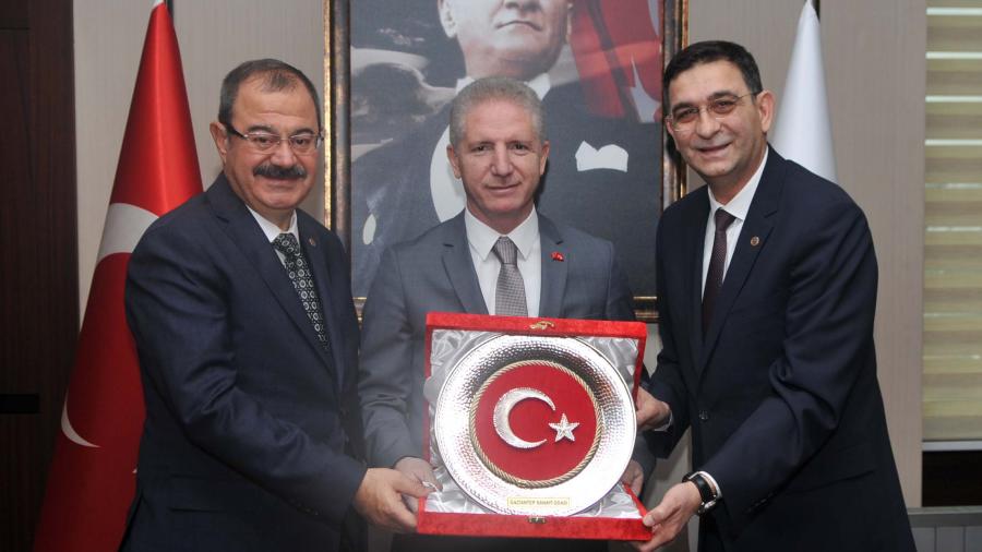 VALİ DAVUT GÜL’DEN GSO’YA ZİYARET