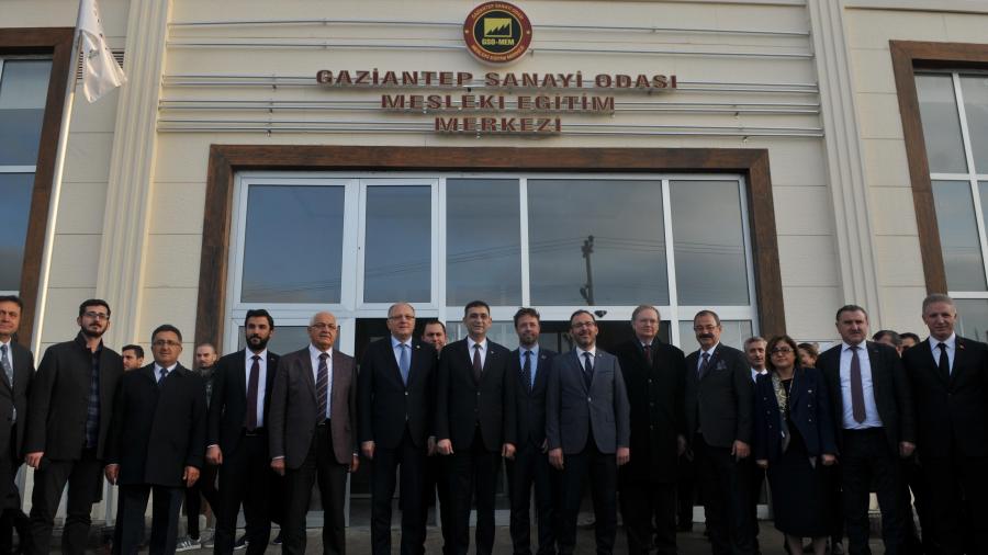 GENÇLİK VE SPOR BAKANI MEHMET MUHARREM KASAPOĞLU:“GSO-MEM MODEL BİR PROJE OLMUŞ, EMEĞİ GEÇEN HERKESE TEŞEKKÜR EDİYORUM”