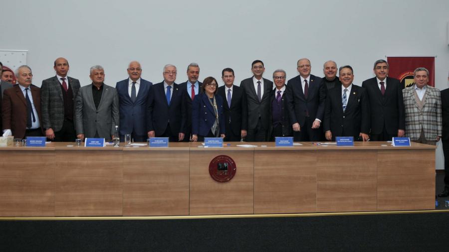 TÜRKİYE EKONOMİSİ GÜNCEL DURUM DEĞERLENDİRME TOPLANTISI GSO-MEM’DE YAPILDI