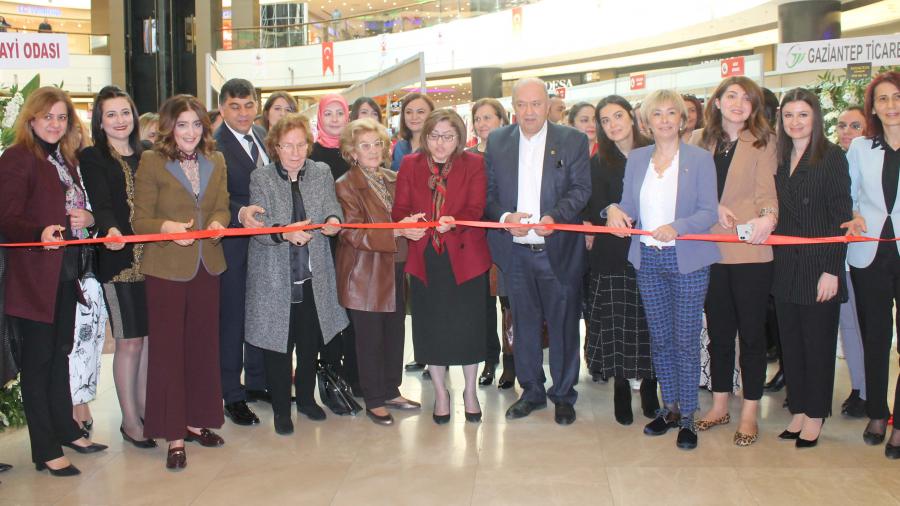 EKONOMİDE ÜRETİME KATILAN ELLER SERGİSİ SANKOPARK'TA AÇILDI