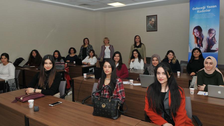 GAZİANTEP’TE "GELECEĞİ YAZAN KADINLAR" PROJESİ BAŞLADI