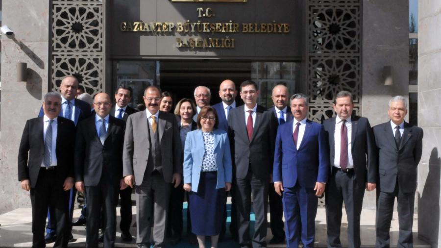 GSO HEYETİNDEN BELEDİYE BAŞKANLARINA HAYIRLI OLSUN ZİYARETLERİ