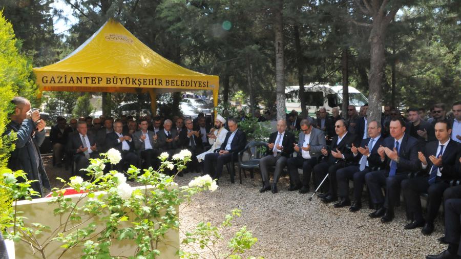 GSO KURUCU MECLİS BAŞKANI NACİ TOPÇUOĞLU DUALARLA ANILDI