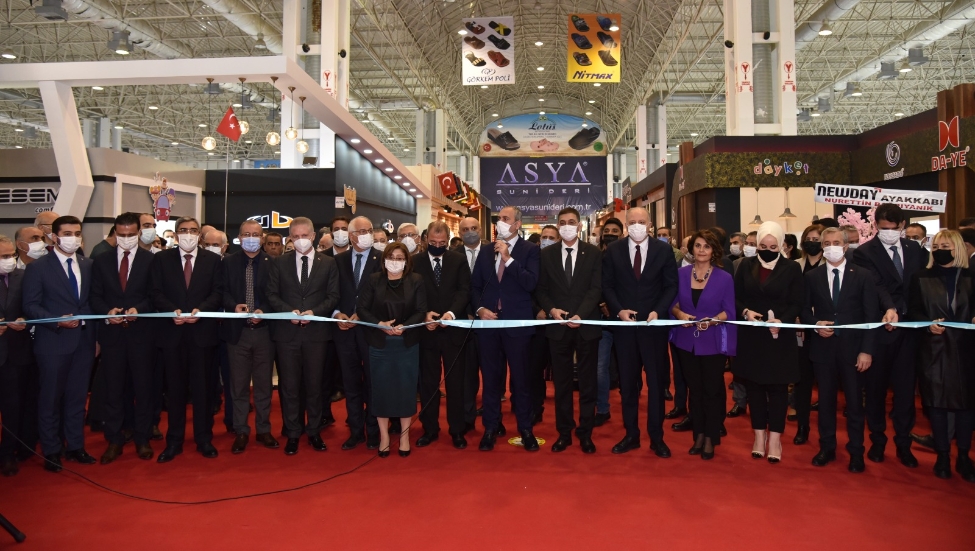 32. GAPSHOES FUARI’NIN AÇILIŞI BAKAN GÜL'ÜN KATILIMIYLA GERÇEKLEŞTİRİLDİ