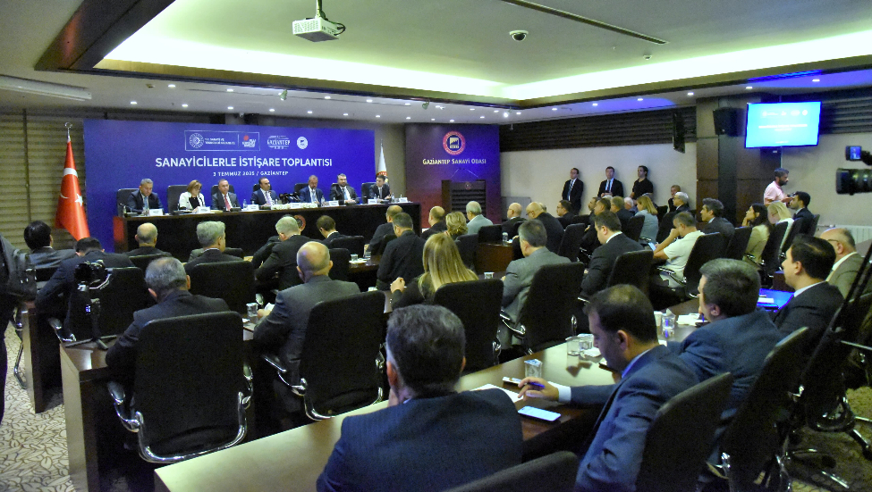 GSO'DA SANAYİCİLERLE İSTİŞARE TOPLANTISI DÜZENLENDİ
