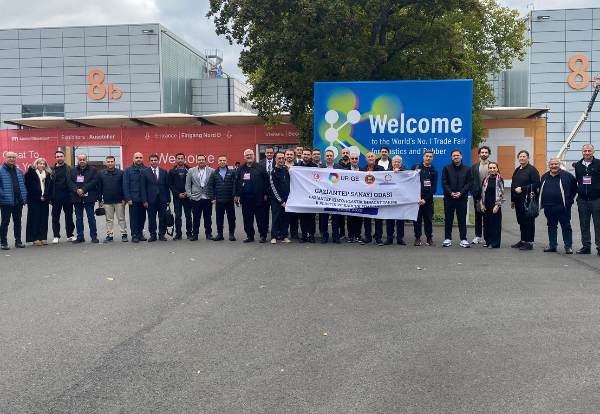 GSO HEYETİ, DÜNYA PLASTİK VE KAUÇUK ENDÜSTRİSİNİN KALBİNDEYDİ